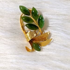 Vintage Jade Brooch Leaf Floral Design